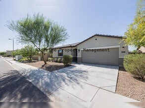Building Photo - 3311 W Donner Dr