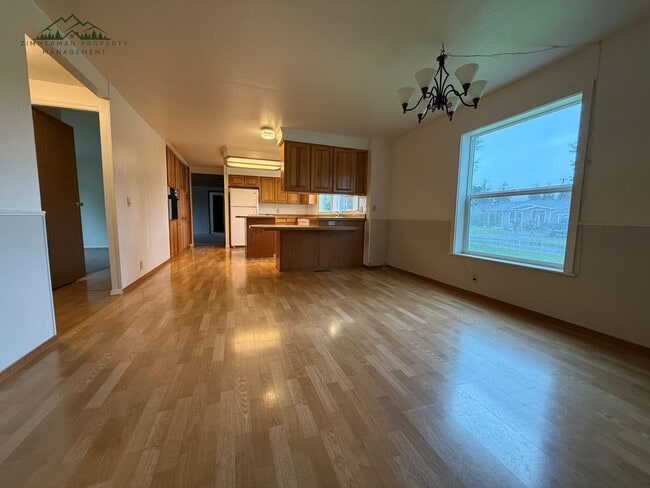 Building Photo - Charming 3-bedroom, 2-bathroom manufacture home located in Cottage Grove