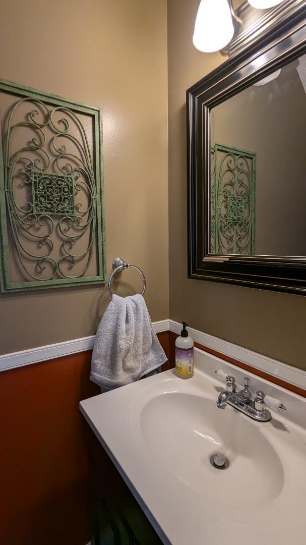 Building Photo - 138 Parkside Dr