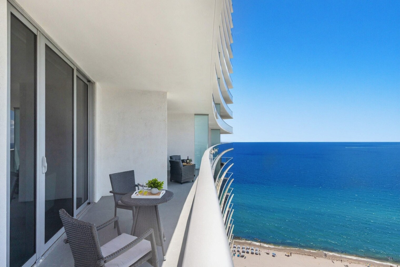 Building Photo - 4111 S Ocean Dr