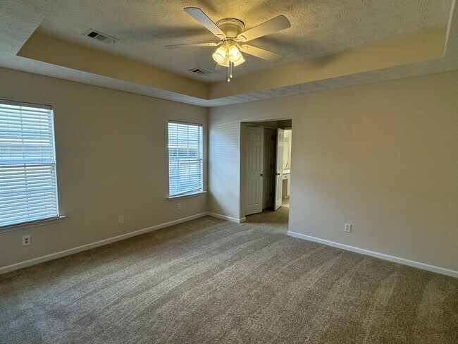 Building Photo - Prattville Home