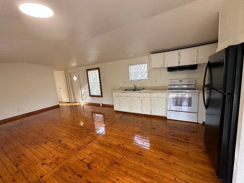 Building Photo - 85 Young Rd