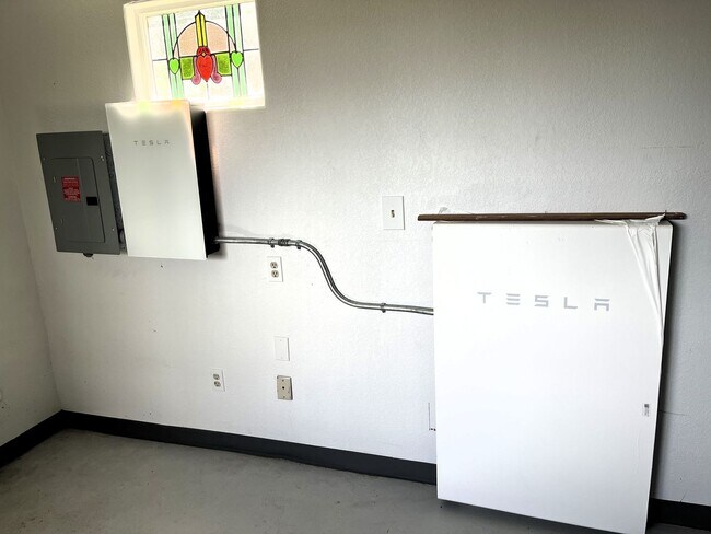 Building Photo - 3747 Trinity St