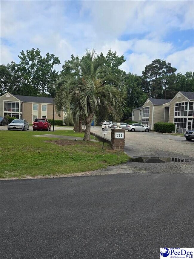 Building Photo - 711 Coventry Ln