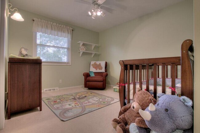 Building Photo - 307 Marian Ave