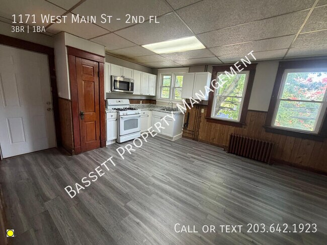 Building Photo - 1171 W Main St
