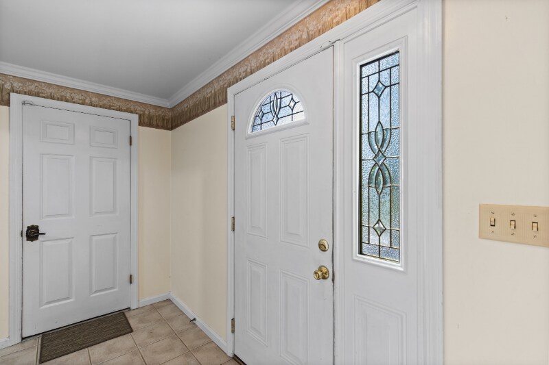Building Photo - 1447 Beverly Dr