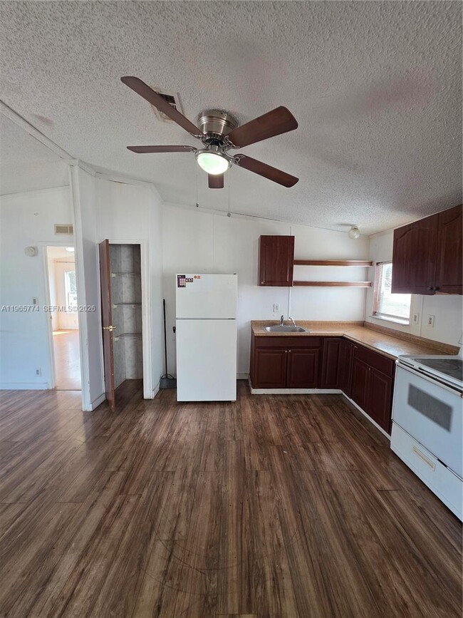 Building Photo - 19800 SW 180th Ave