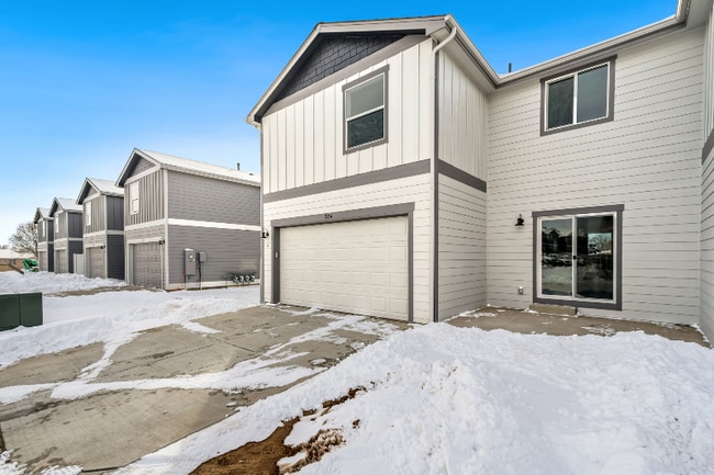 Building Photo - 226 E Chestnut St