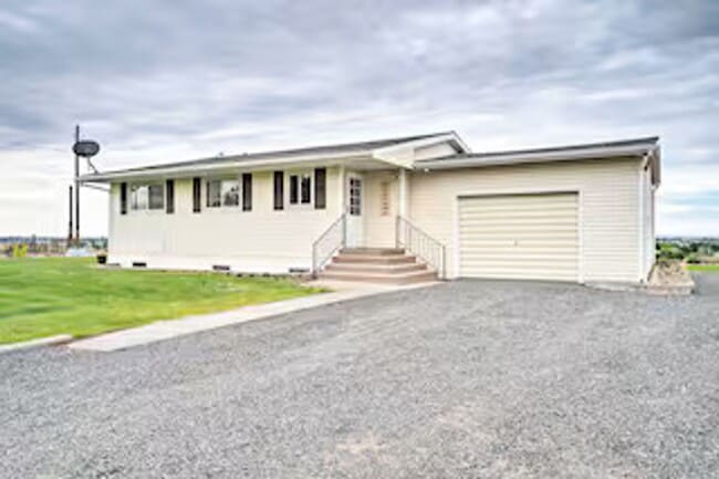 Primary Photo - 5 Bed 3 Bath House! For Rent!!!