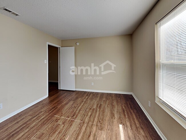 Building Photo - 11343 Congaree Way