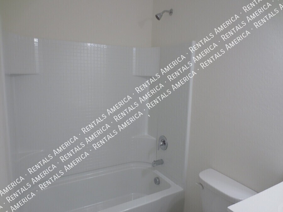 Building Photo - 378 S Borromeo Dr