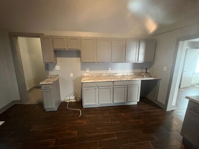 Building Photo - 3 Bedroom 1.5 Bath Single Family Home for Rent