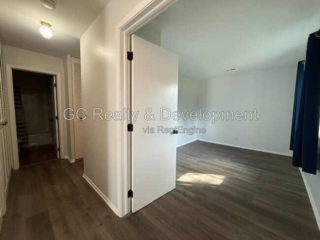 Building Photo - 1565 Avati Ln
