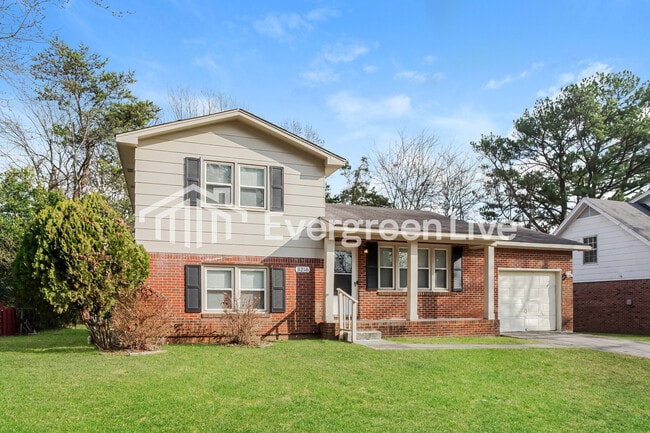 Building Photo - 3216 Teton Dr NW