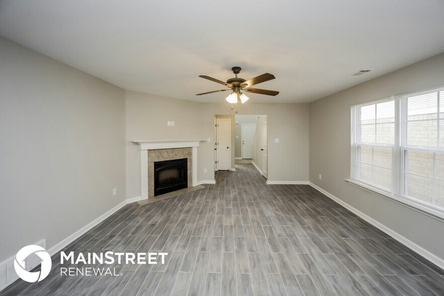 Building Photo - 10216 Sterling Ridge Dr