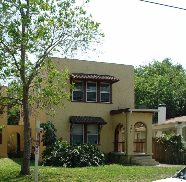 Building Photo - Mulholland Flats