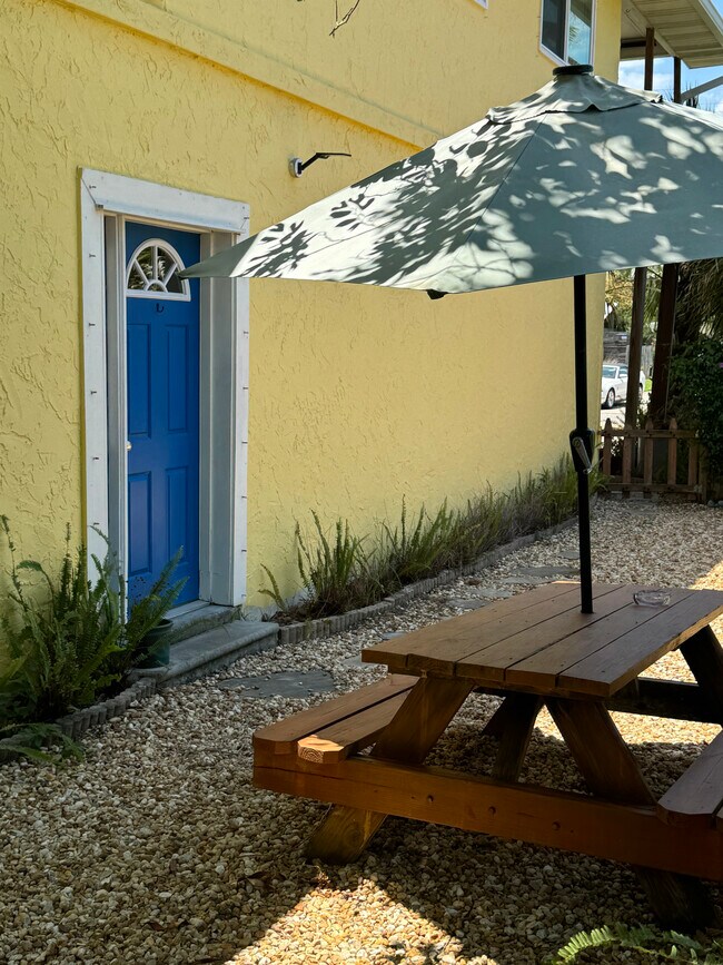 Building Photo - 71 Ferrol Rd