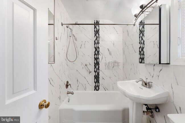 Building Photo - 4763 1st St N