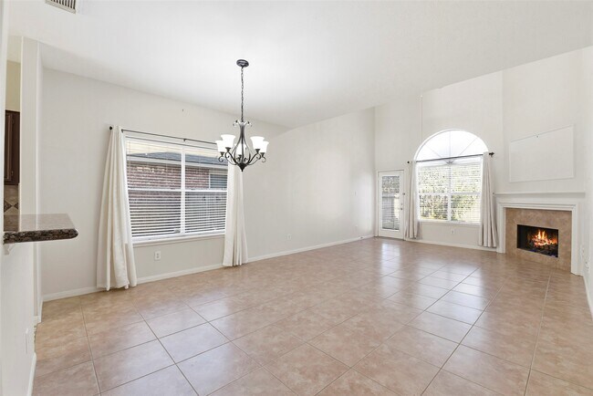 Building Photo - 14722 Trailbrook Dr