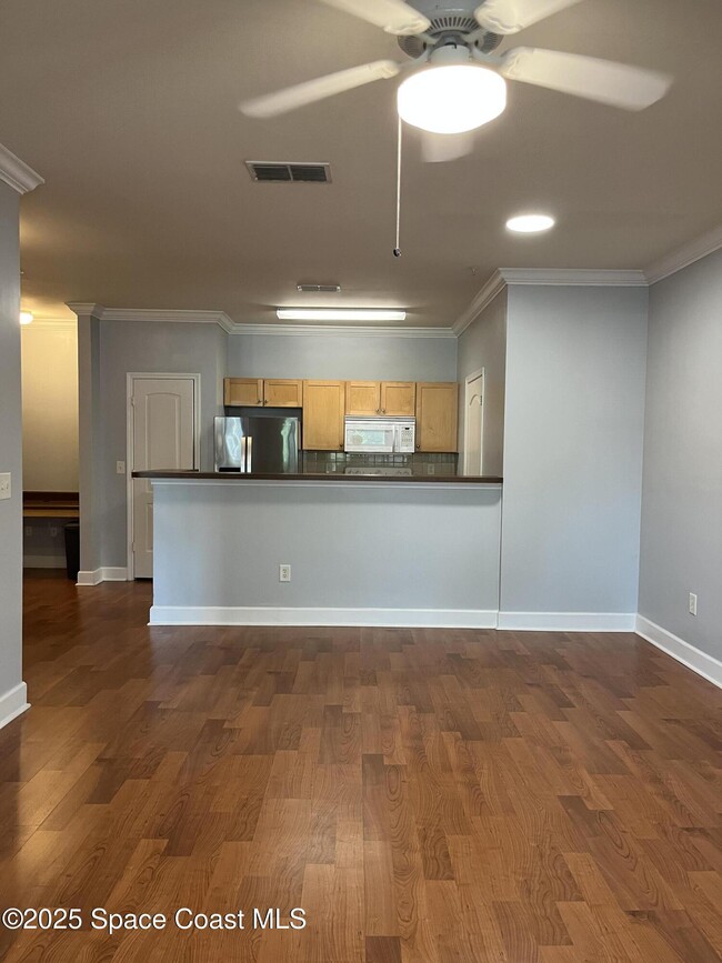 Building Photo - 6461 Borasco Dr