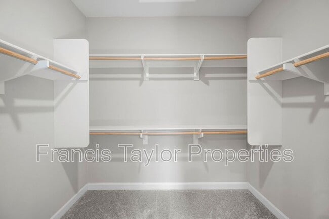 Building Photo - 10912 Jericho Way