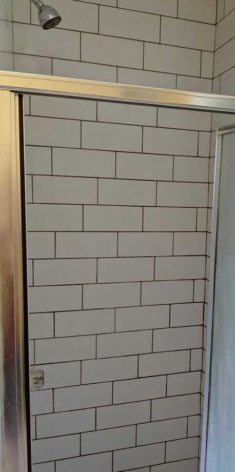 SUBWAY TILE BATHROOM - 70 E Northwood Ave