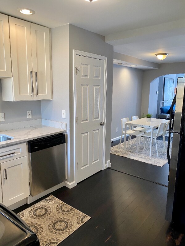 Building Photo - 1165 Cleveland St