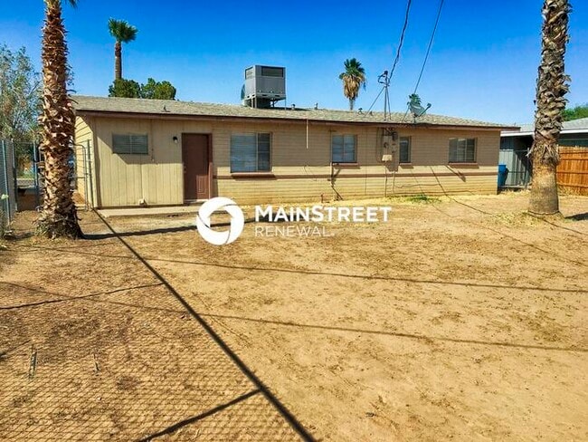Building Photo - 3 Bedroom Pet-Friendly Home in Phoenix, AZ...