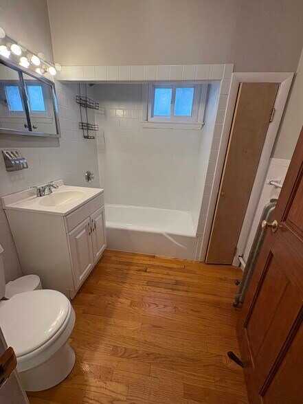 Building Photo - 23 Tufts St