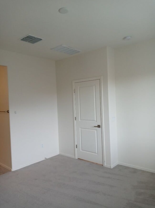 Building Photo - 14243 E Yellow Sage Ln
