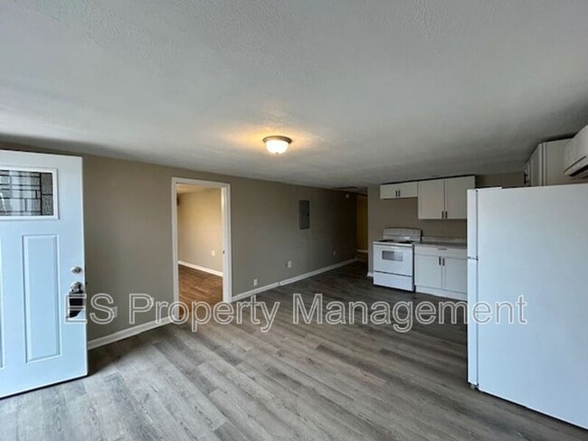 Building Photo - 1408 Holland St