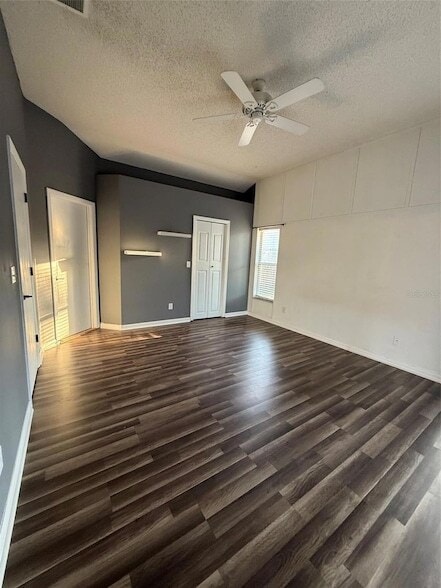 Building Photo - 5841 Dorham Pl