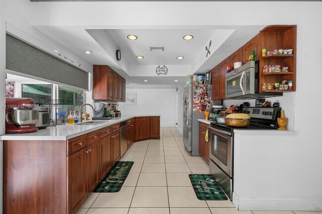 Building Photo - 4306 Johnson St