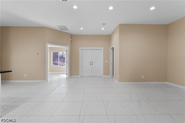 Building Photo - 3513 NE 17th Pl