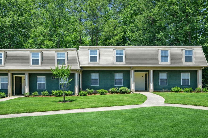 Building Photo - Maplewood Pointe