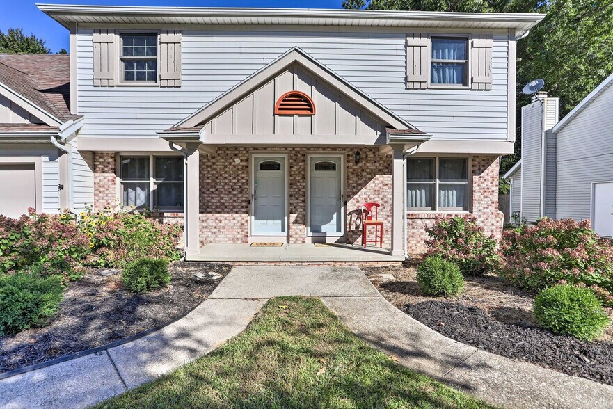 Building Photo - 6834 Woodmeadow Dr