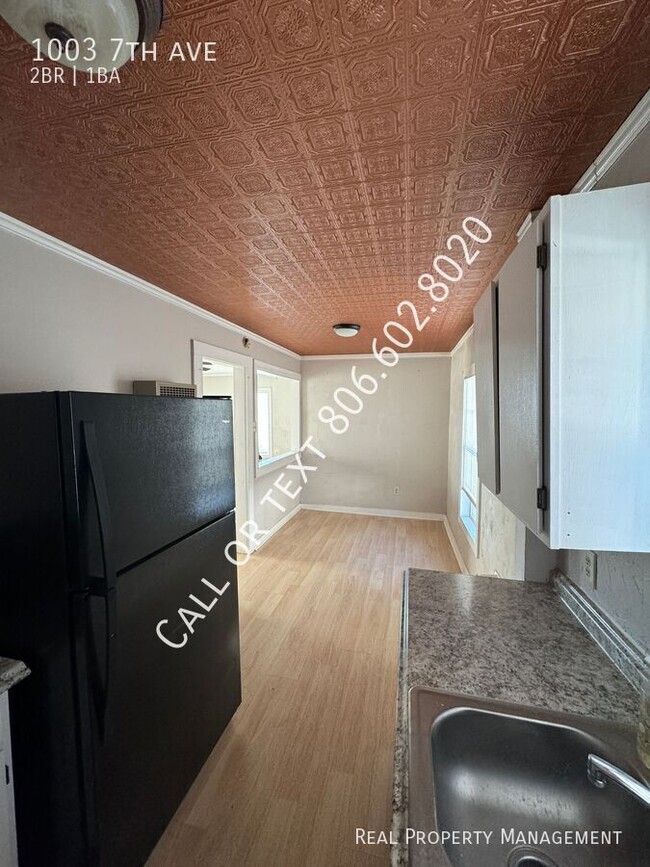 Building Photo - 2 bed 1 bath home in Canyon!