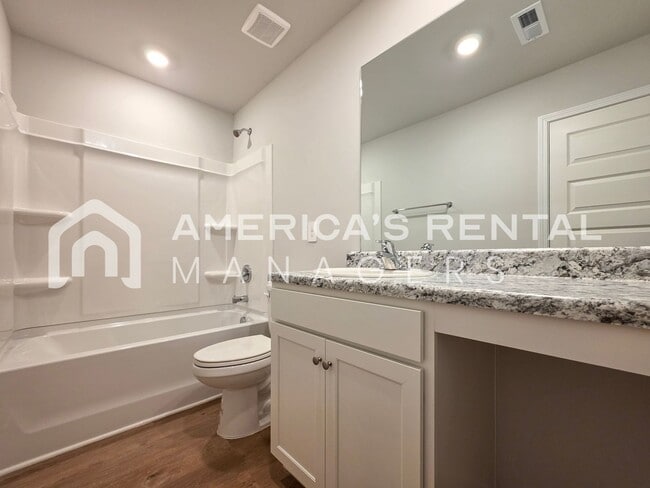 Building Photo - New Construction! Spacious Dual Level Townhome with Attached Garage for Rent in Decatur, AL! DEPO...