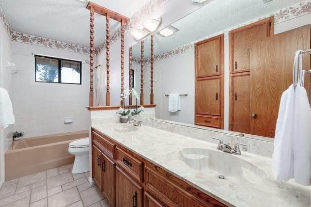Building Photo - 100 Mesa Ridge