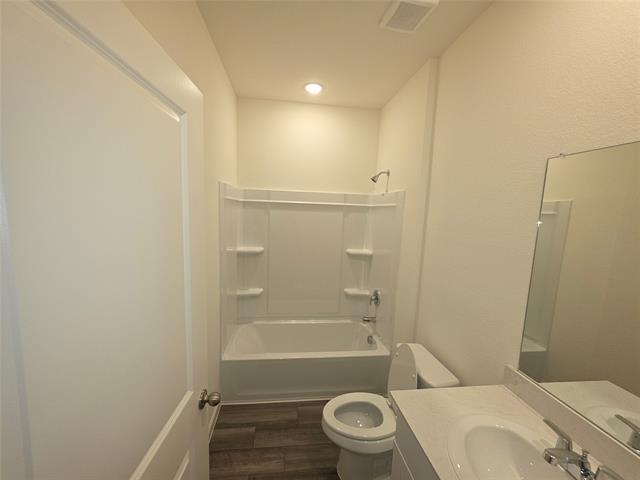 Building Photo - 2304 Winthrop Ave