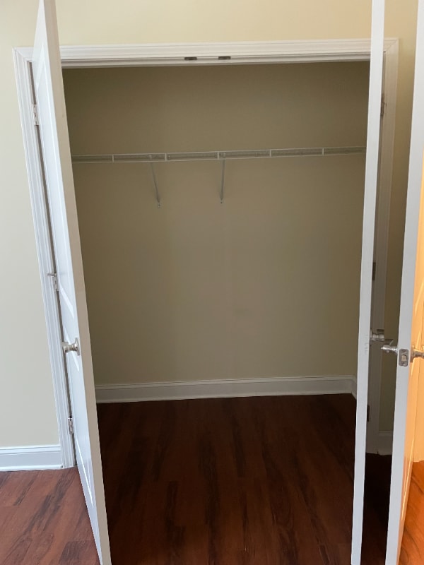 Building Photo - 502 Dickinson St