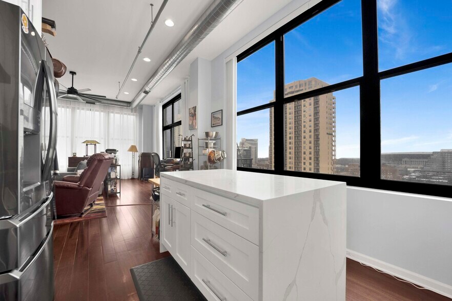 Building Photo - 1516 S Wabash Ave