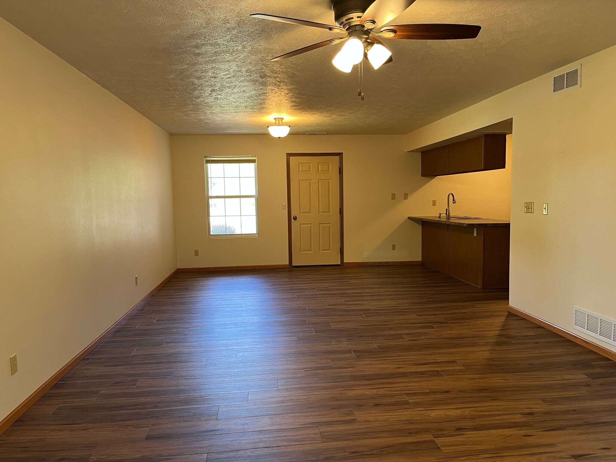 Building Photo - 5515 Tall Pines Pky
