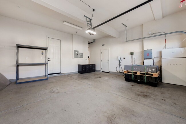 Building Photo - 7585 Mindy Mae Ln