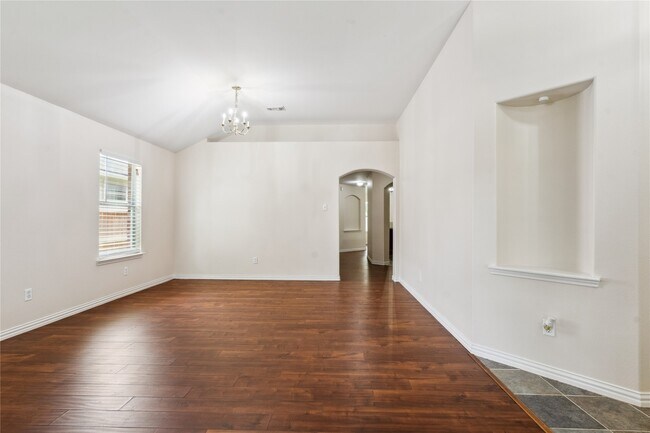 Building Photo - 19511 Ingham Dr