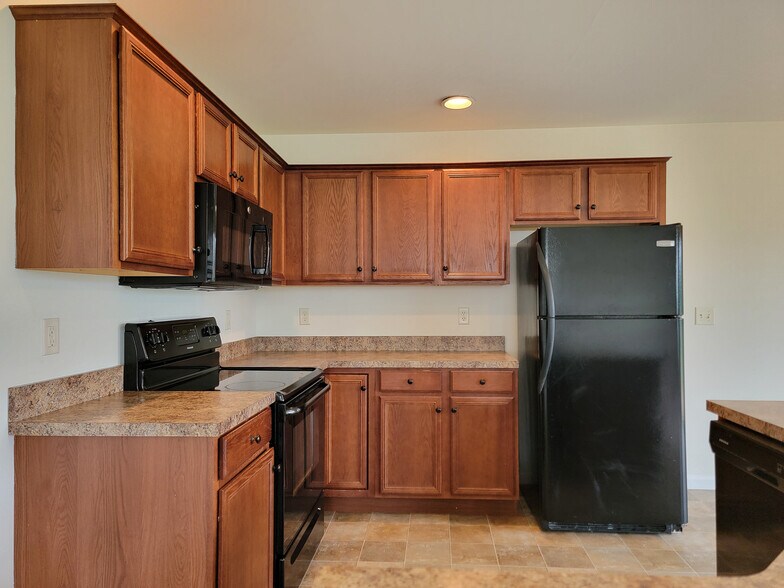 Building Photo - 202 Mount Olive Ln