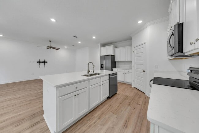 Building Photo - 247 JRS Wy