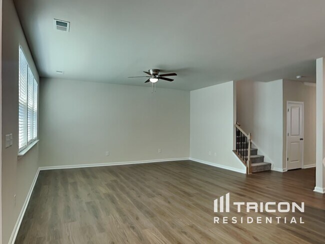 Building Photo - 108 Fennec Dr