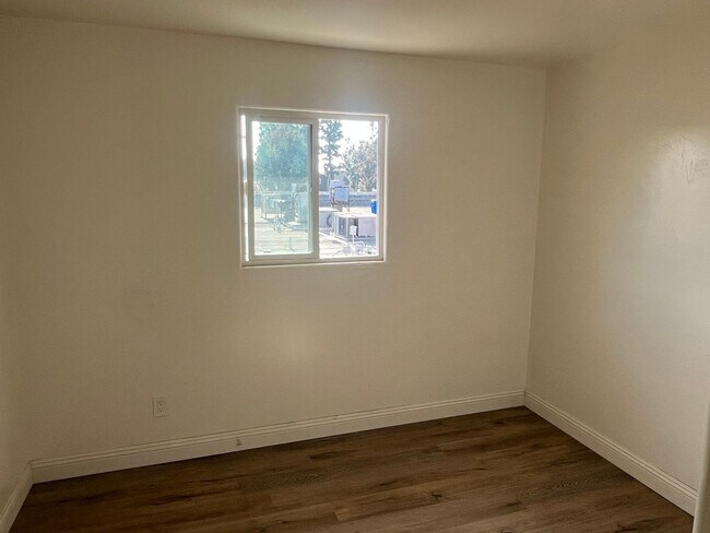 Building Photo - 134